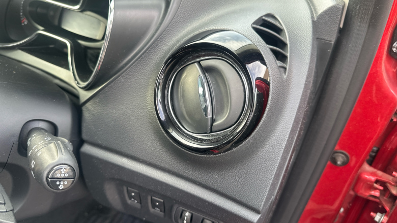 Renault Captur 1.2 TCE Dynamique S Nav 5dr Petrol Hatchback